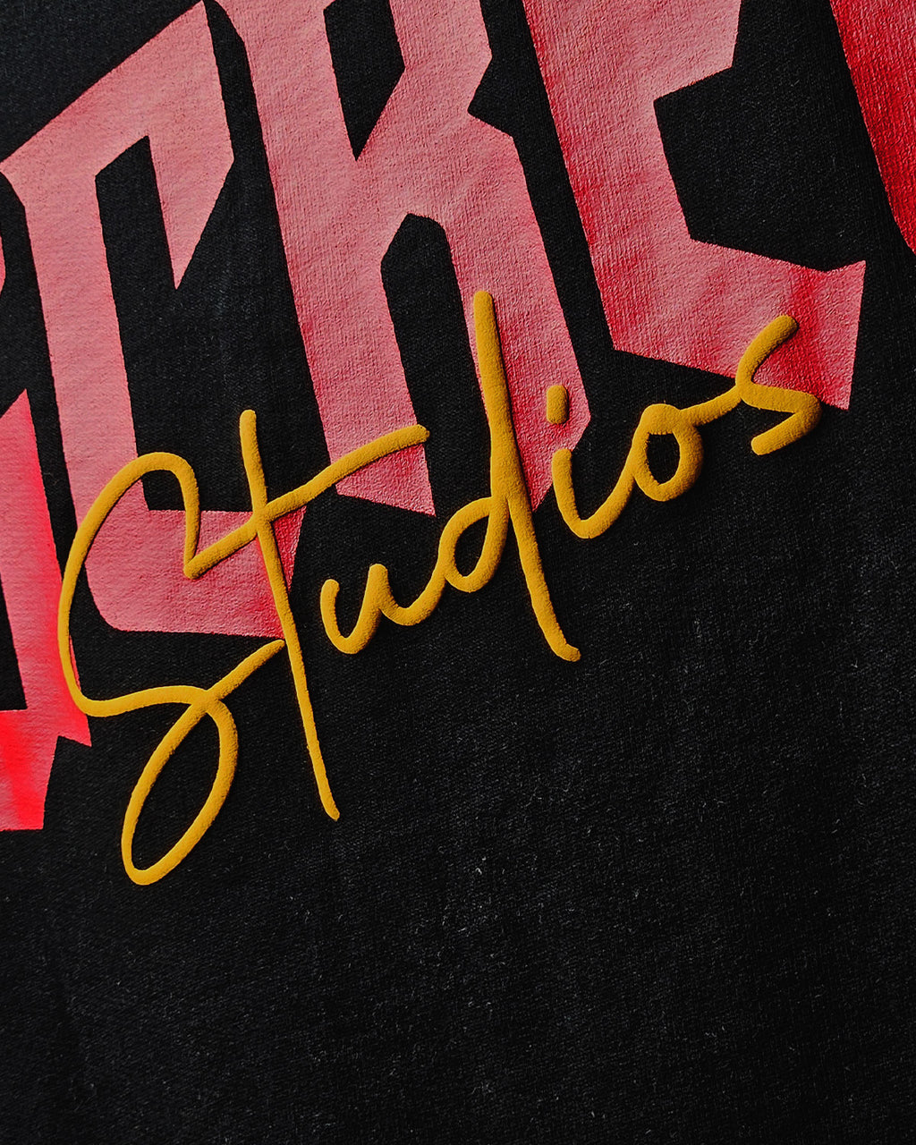 BLACK RIBS ON FIRE T-SHIRT